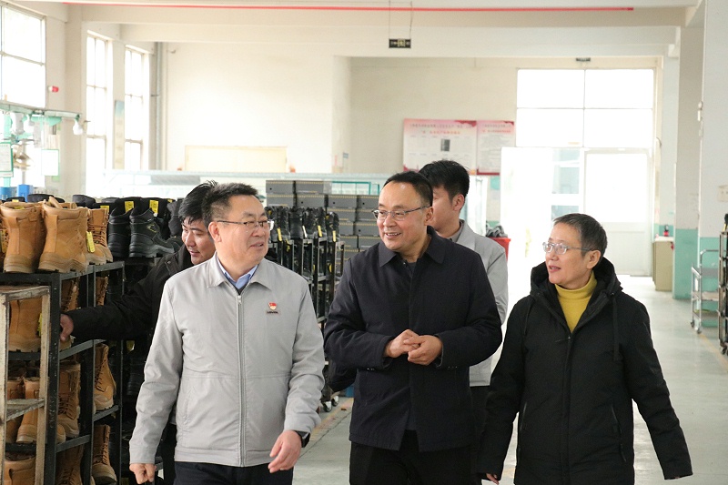 國內(nèi)著名集團(tuán)蒞臨百華鞋業(yè)，攜手打造合作新篇章！