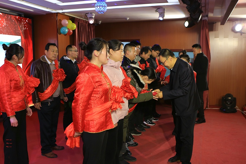 |百華鞋業202 3年度總結表彰大會暨年會盛典圓滿落幕